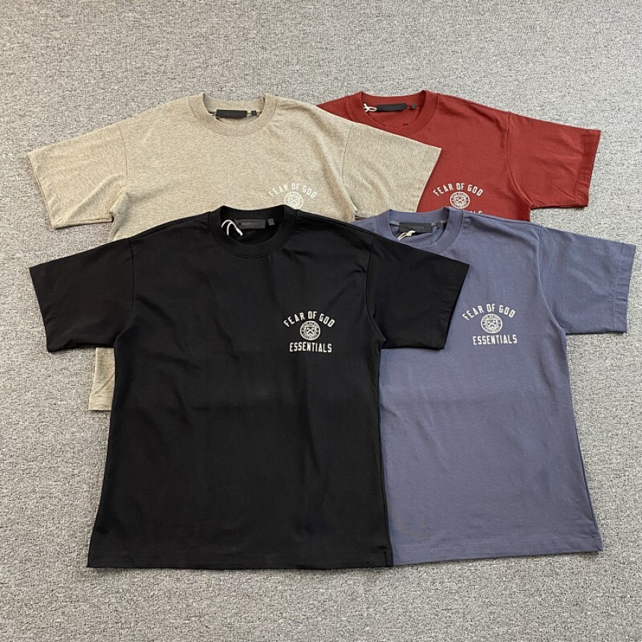 FOG Fear of God FOG ESSENTIALS T-shirt FOG Fear of God FOG ESSENTIALS T-shirt
