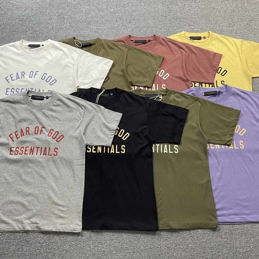 FOG Fear of God FOG ESSENTIALS T-shirt FOG Fear of God FOG ESSENTIALS T-shirt