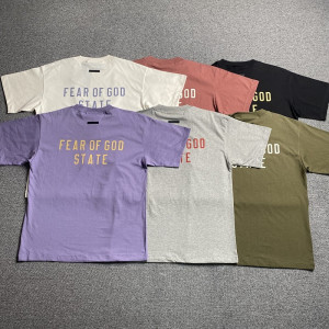 FOG Fear of God FOG ESSENTIALS T-shirt FOG Fear of God FOG ESSENTIALS T-shirt