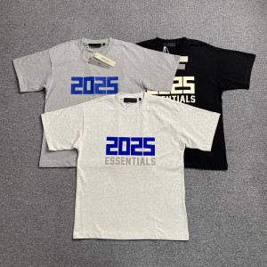 FOG Fear of God FOG ESSENTIALS T-shirt FOG Fear of God FOG ESSENTIALS T-shirt