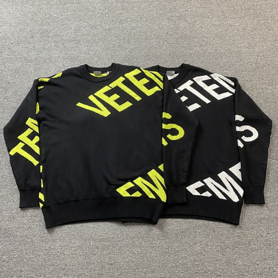 VETEMENTS Sweater VETEMENTS Sweater