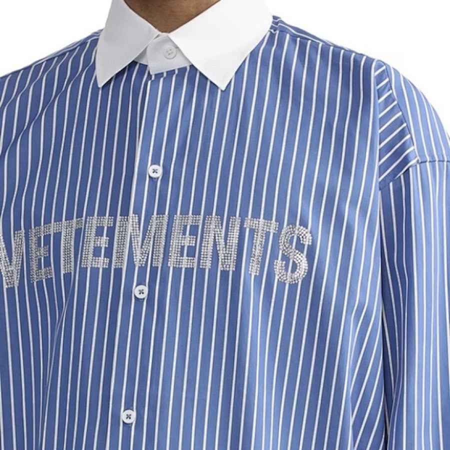 VETEMENTS T-shirt VETEMENTS T-shirt