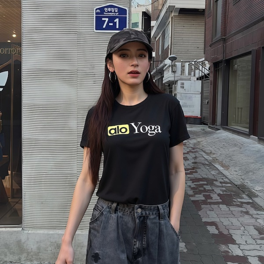 ALO T-shirt ALO T-shirt