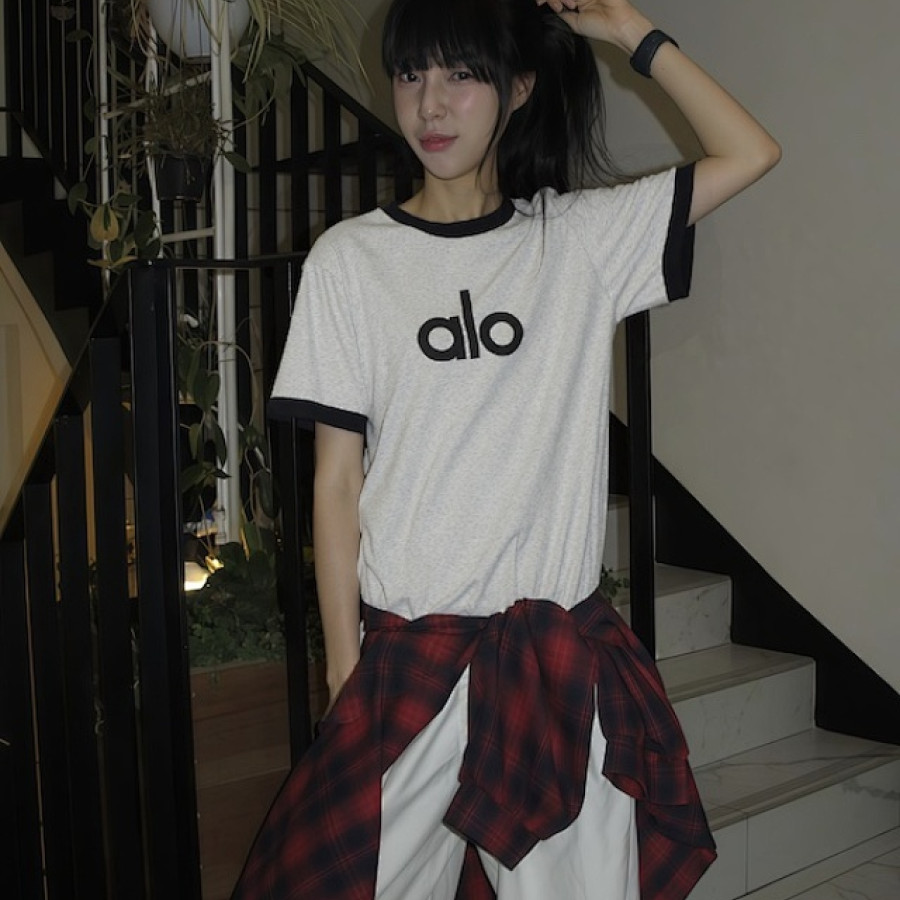 ALO T-shirt ALO T-shirt