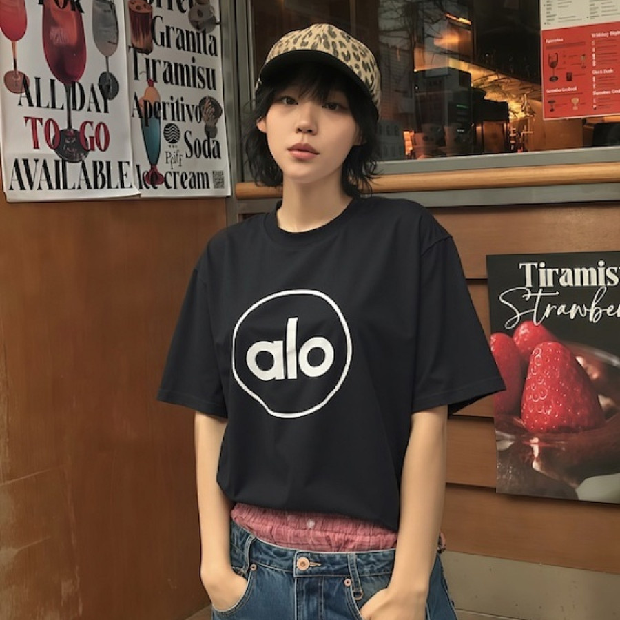 ALO T-shirt ALO T-shirt