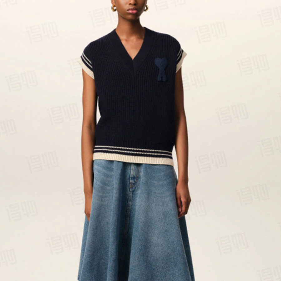 AMI Sweater