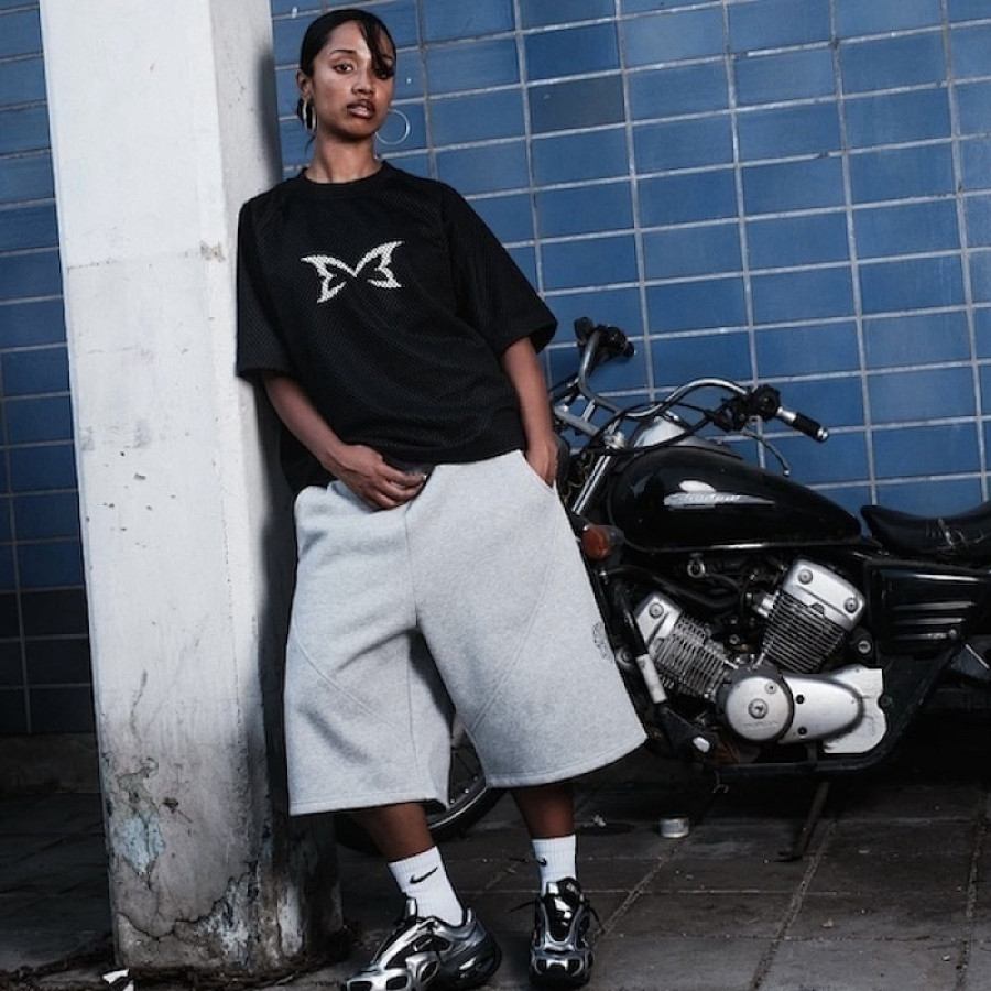 MERTRA T-shirt MERTRA T-shirt