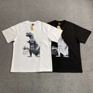 STUSSY T-shirt