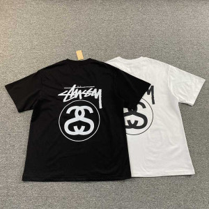 STUSSY T-shirt