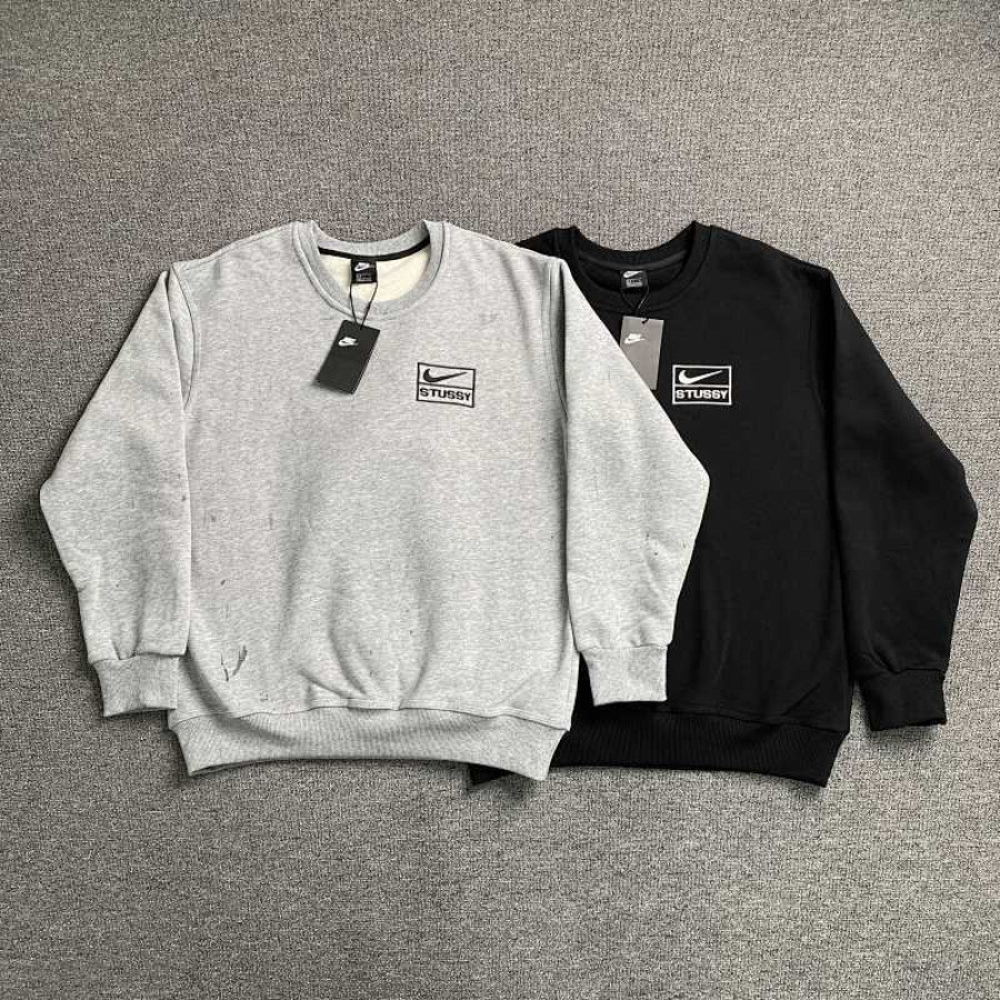 STUSSY Crewneck STUSSY Crewneck