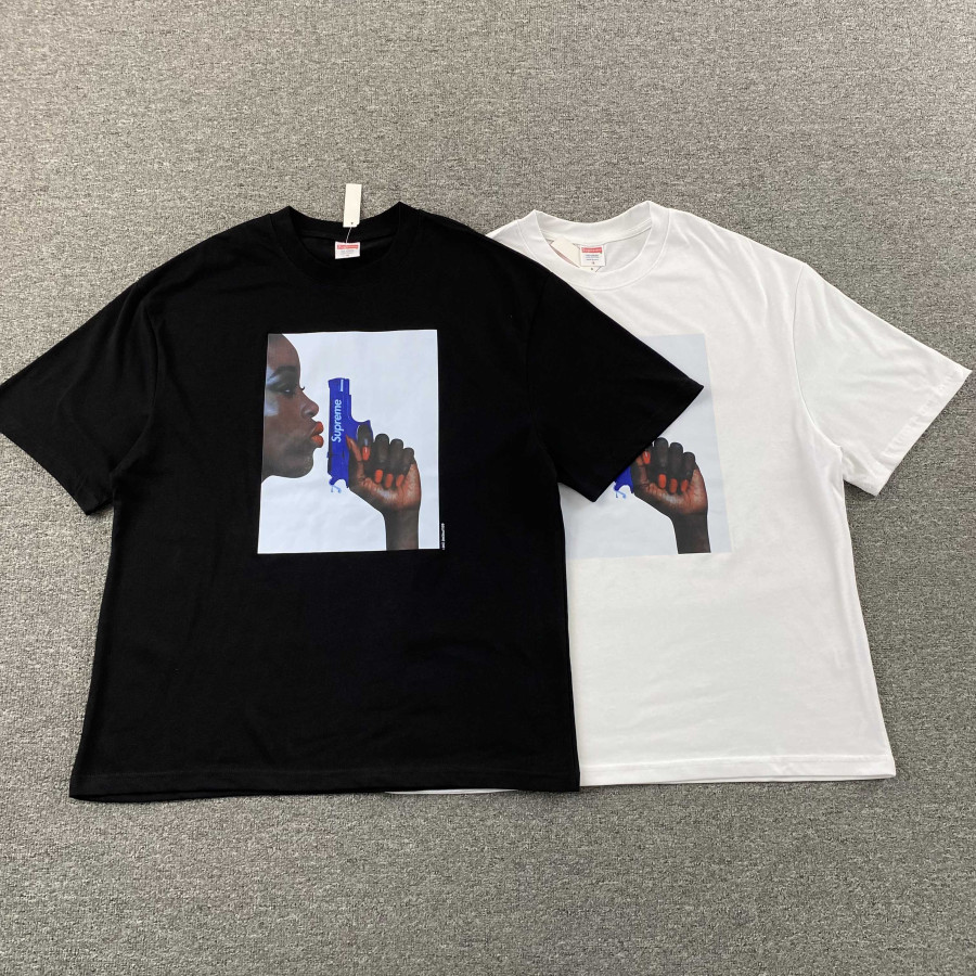 Supreme T-shirt Supreme T-shirt