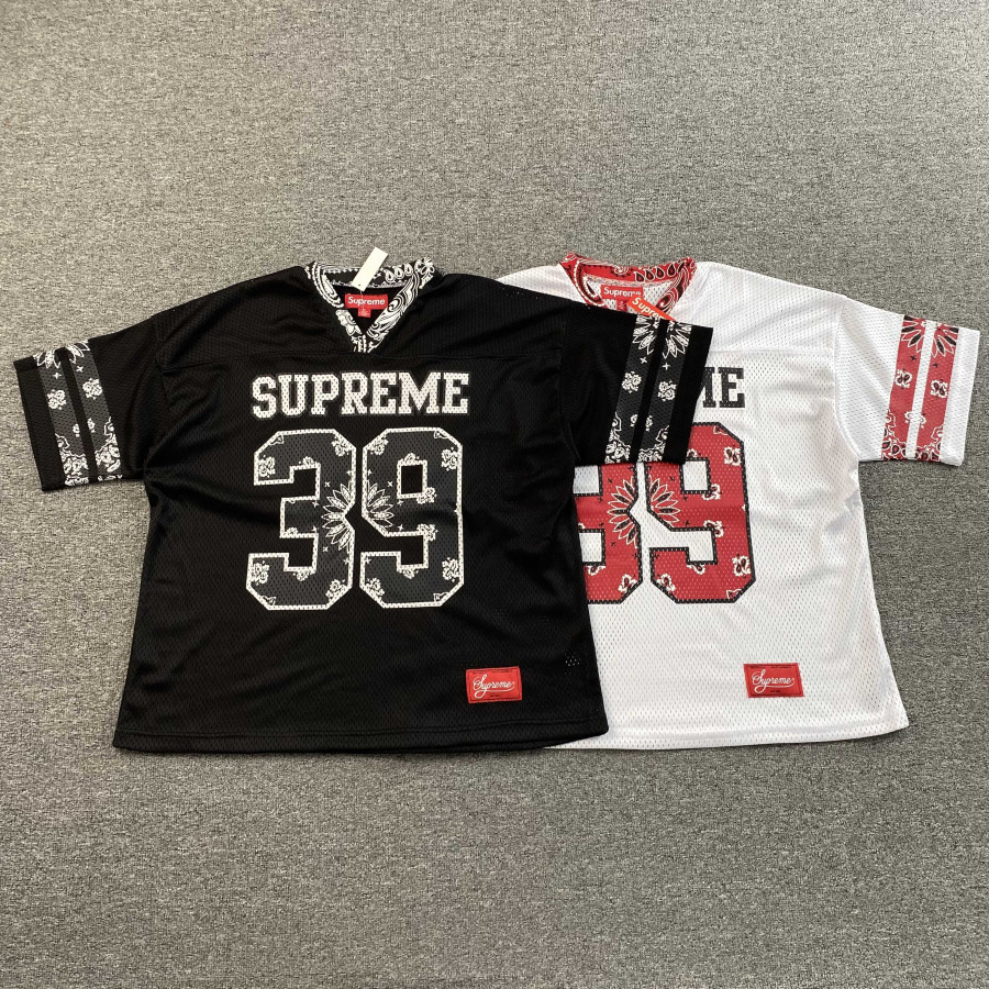 Supreme T-shirt Supreme T-shirt